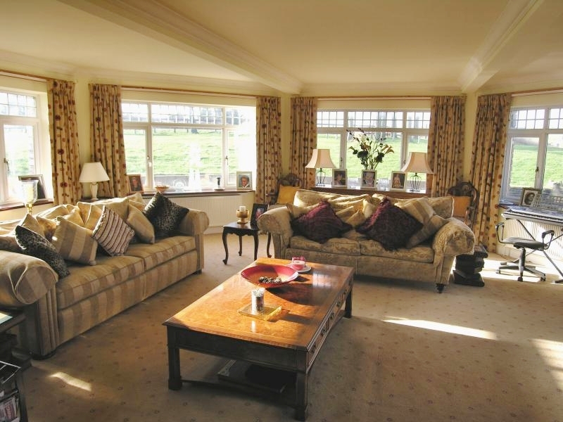 Lounge dining room 2.jpg